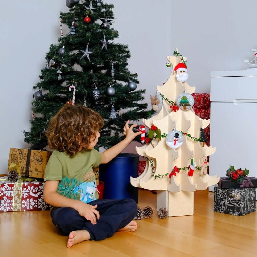 Wooden Christmas Tree & Felt Ornaments